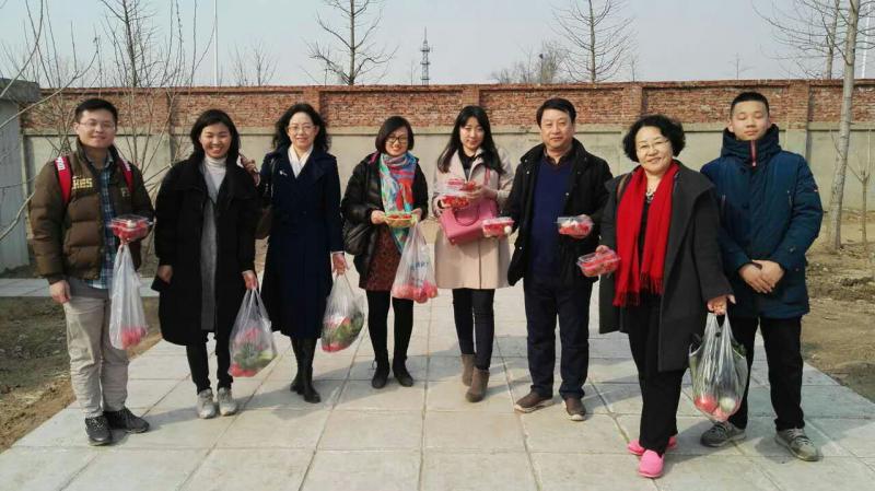向阳生涯北京团队新春郊游团建，采摘甜美果实
